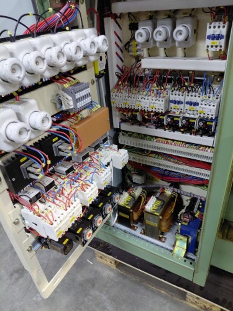 Freesbank INTOS ZEBRAK CZ, Doe-het-zelf en Verbouw, Draaibanken, Ophalen, Freesbank, Minder dan 500 mm