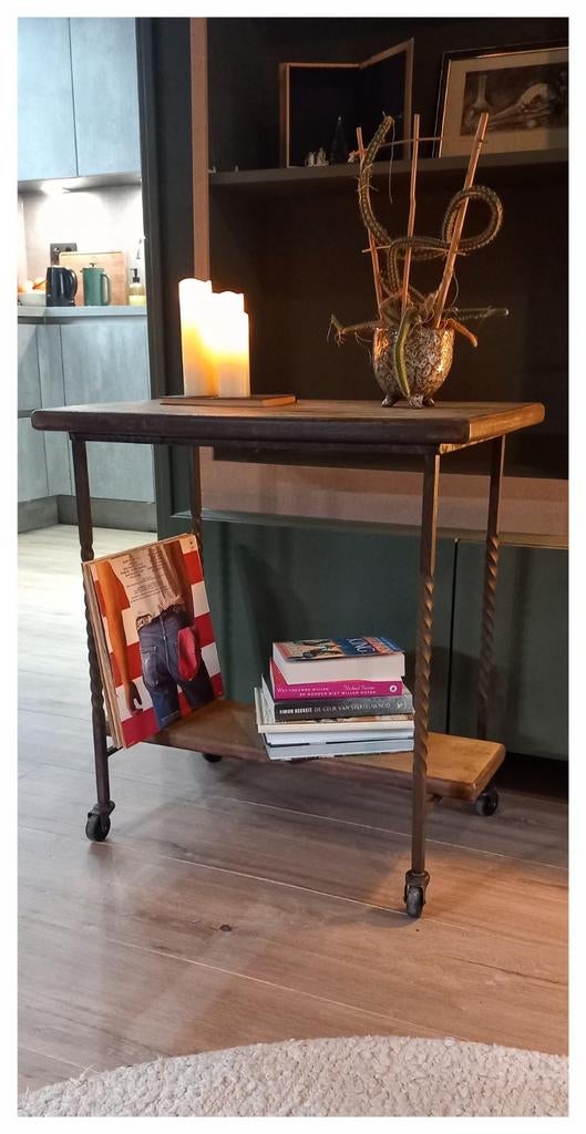 Vintage Sidetable., Ophalen, 50 tot 100 cm, Eikenhout, 25 tot 50 cm