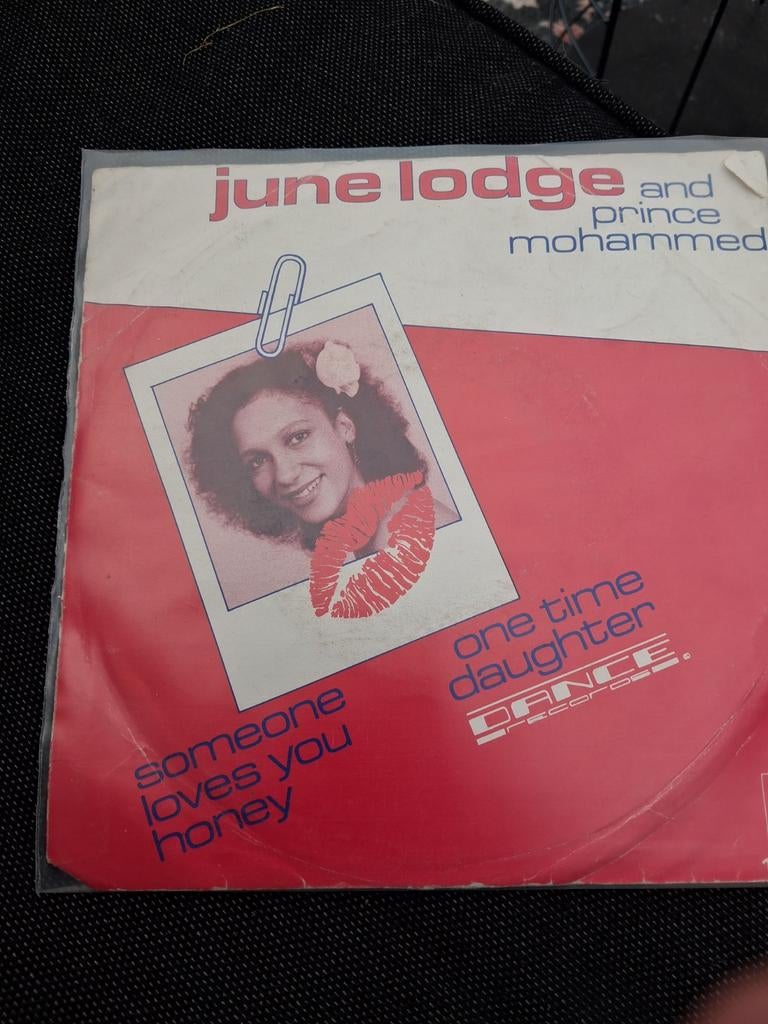 June  lodge someone loves you, Cd's en Dvd's, Vinyl Singles, Ophalen of Verzenden, Zo goed als nieuw, Pop