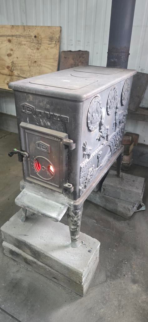 DOVRE 300CB houtkachel  antieke houtkachel, Huis en Inrichting, Kachels, Gebruikt, Houtkachel, Ophalen of Verzenden, Vrijstaand