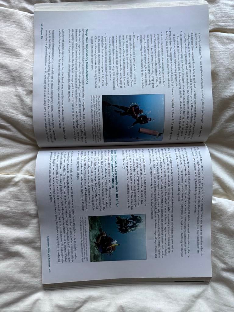 PADI Divemaster Manual - Duikopleiding Handboek, Ophalen of Verzenden, Gelezen
