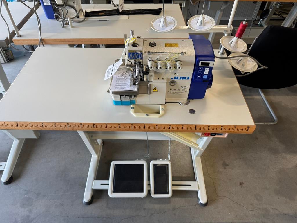 Industriele lockmachine overlock juki mo6814s 4draad nieuw, Overige merken, Nieuw, Juki, Ophalen of Verzenden