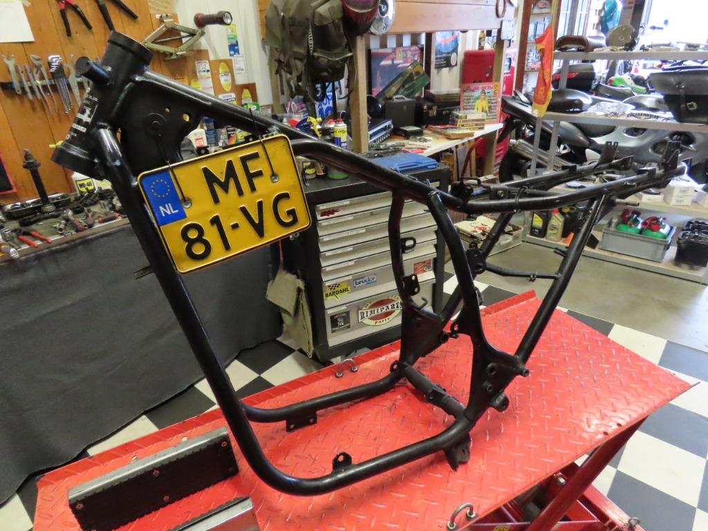 Frame + Kenteken GSX400E - GSX 400 E Kader b.j. 1984, Ophalen, Gebruikt, Suzuki