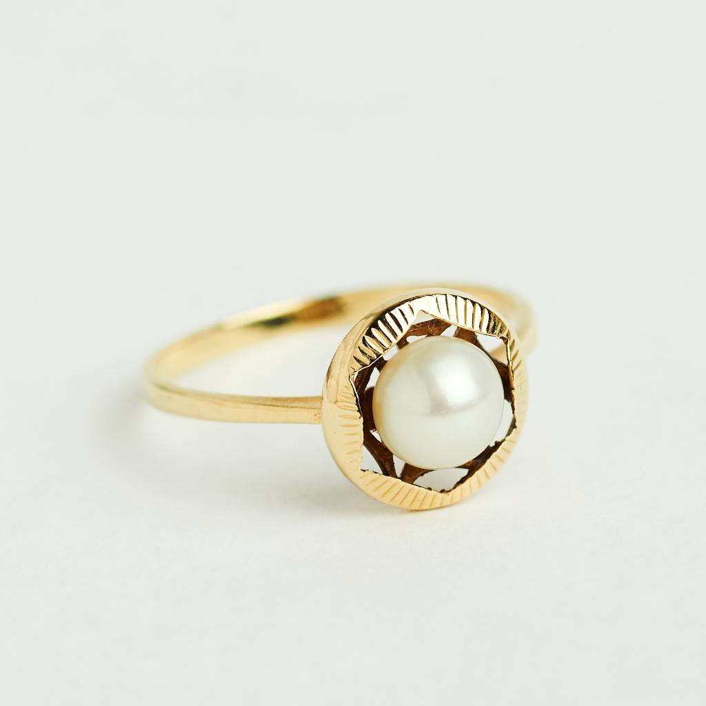 Vintage gouden ring met parel 14 karaat goud antiek engeland, Sieraden, Tassen en Uiterlijk, Ringen, Zo goed als nieuw, Dame, 17 tot 18