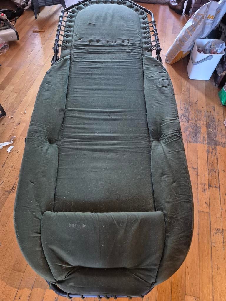 Comfortabele stretcher merk JRC mist 2 voetjes, Ophalen of Verzenden, Gebruikt