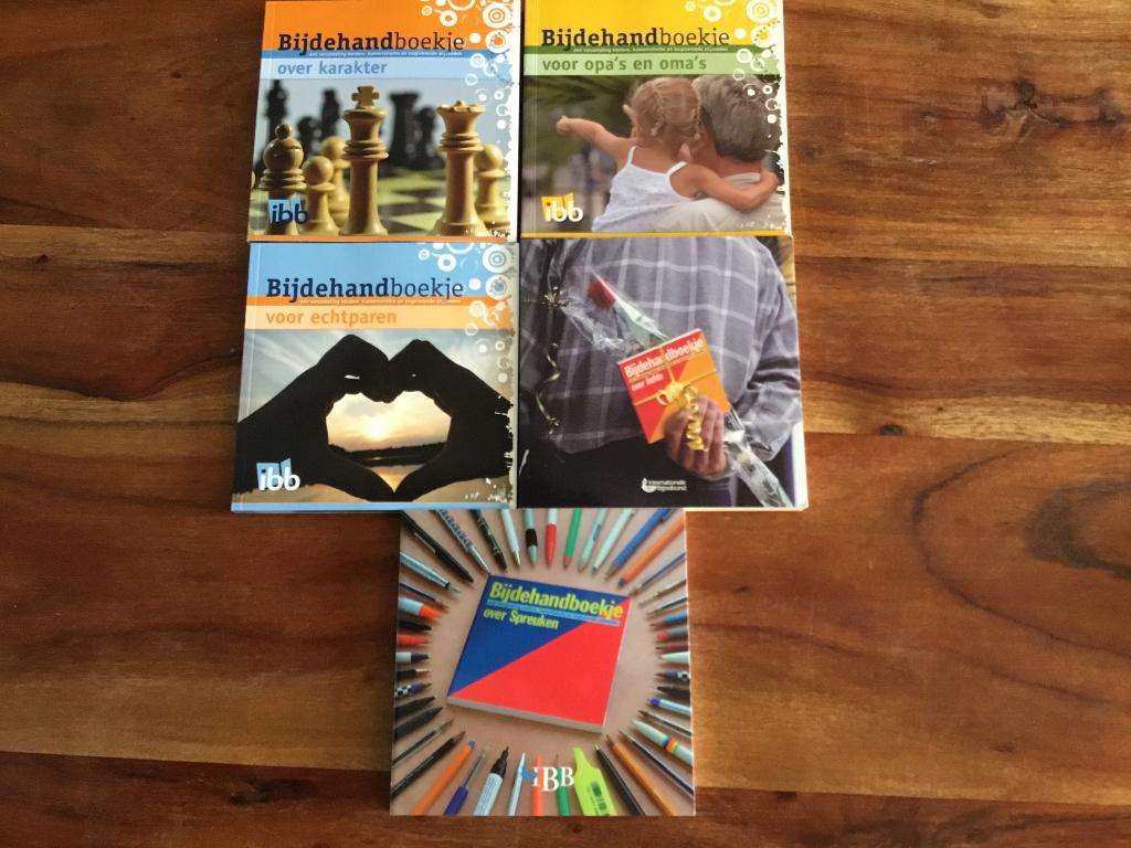 8 x Bijdehandboekjes, zie omschrijving, Ophalen of Verzenden, Zo goed als nieuw, Diverse auteurs