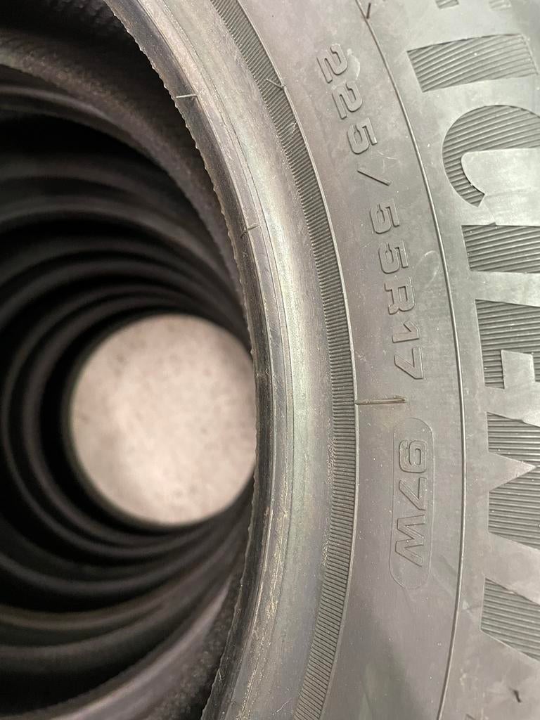 “225 55 17 Goodyear. Demo. Puntjes zitten er nog op”, Ophalen, Gebruikt, 17 inch, Band(en)