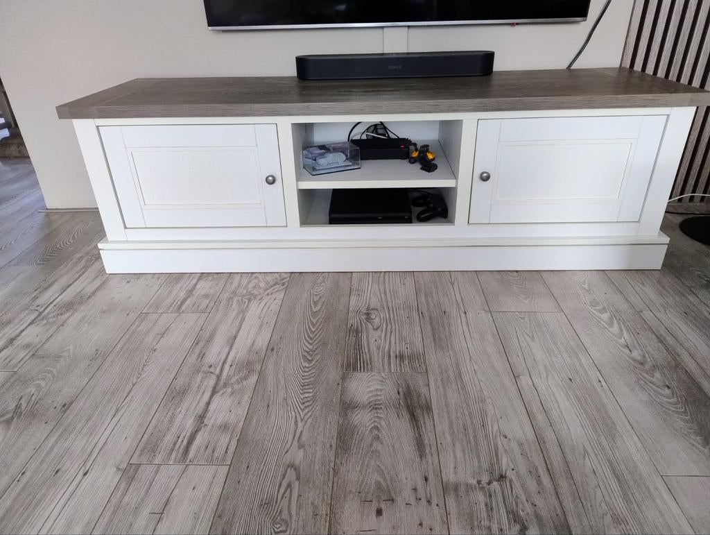 Tv meubel, Ophalen