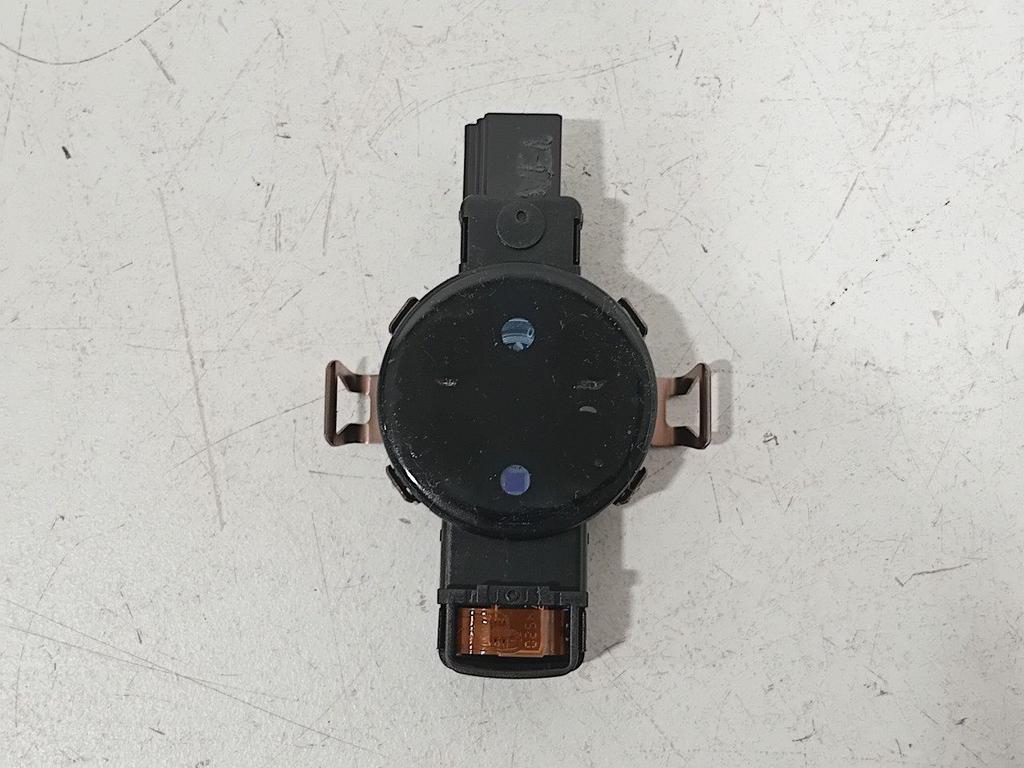 Regensensor Volkswagen Passat, Onderdelen@venauto.nl, Van der Ven Autorecycling B.V., Gebruikt, Ettenseweg 76, 4706 PB Roosendaal, The Netherlands