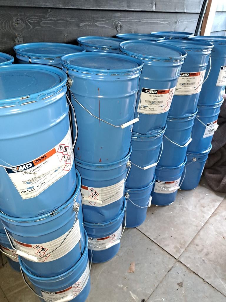 Antifoulingen, primers ,lakken diverse verpakkingen, Ophalen, Zo goed als nieuw, Blauw, Lak