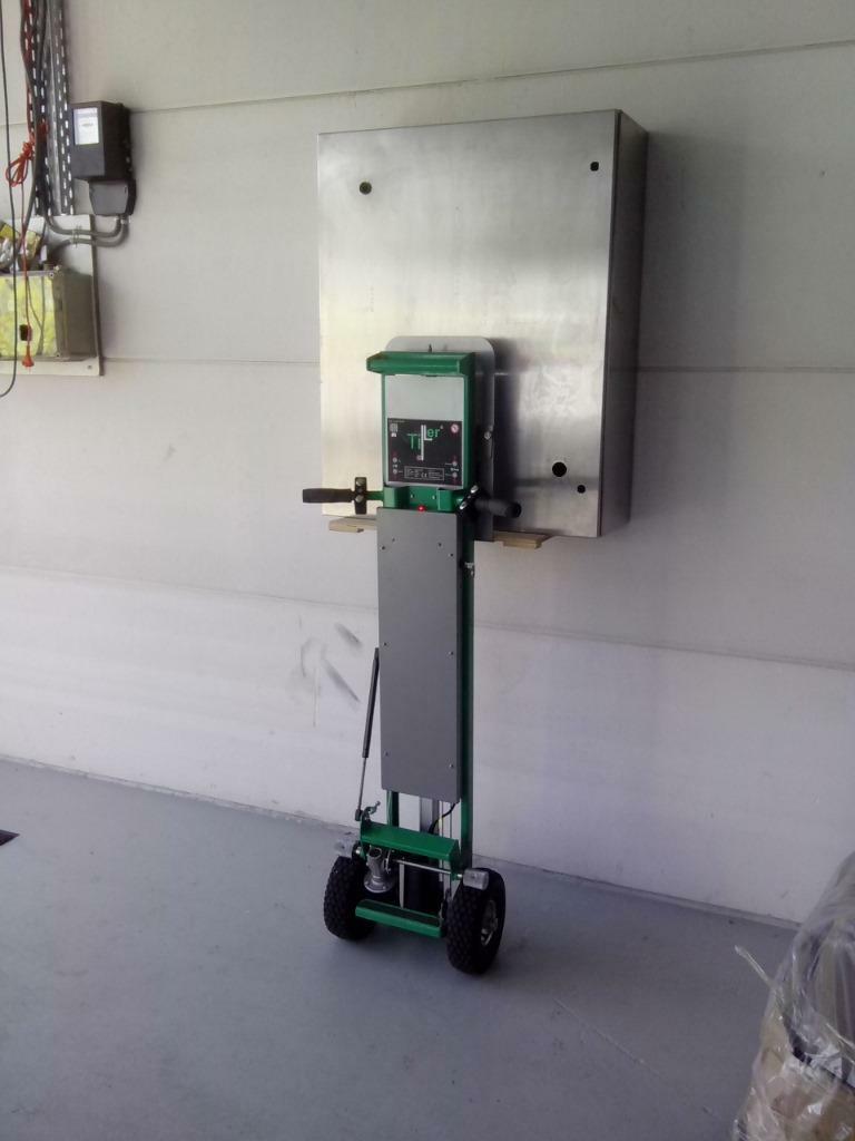 montagelift voor schakelkasten , glas , ruiten , airco units, Ophalen