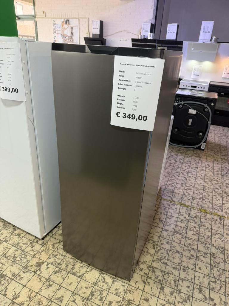 Rvs kleur vriezer 161 liter nieuw No Frost, Witgoed en Apparatuur, Vriezers en Diepvrieskisten, Nieuw, Vrijstaand, Vrieskast, 140 tot 160 cm