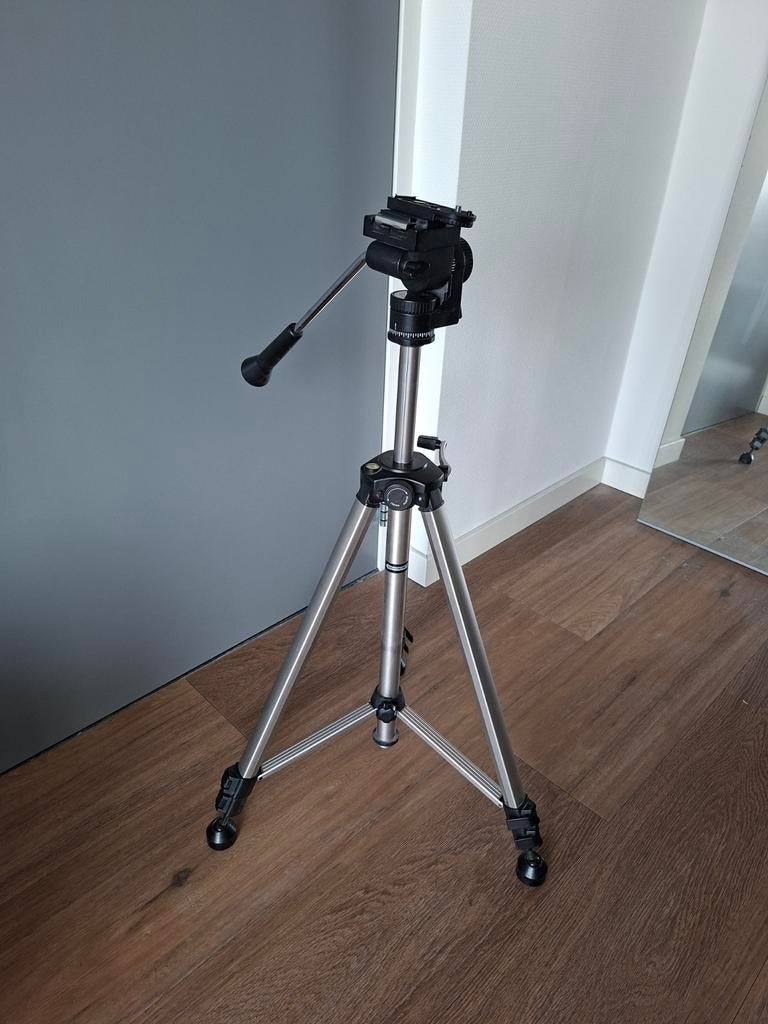 Luxon Statief Nr 1429 - Driepoot, Audio, Tv en Foto, Fotografie | Statieven en Balhoofden, Gebruikt, Minder dan 150 cm, Met balhoofd