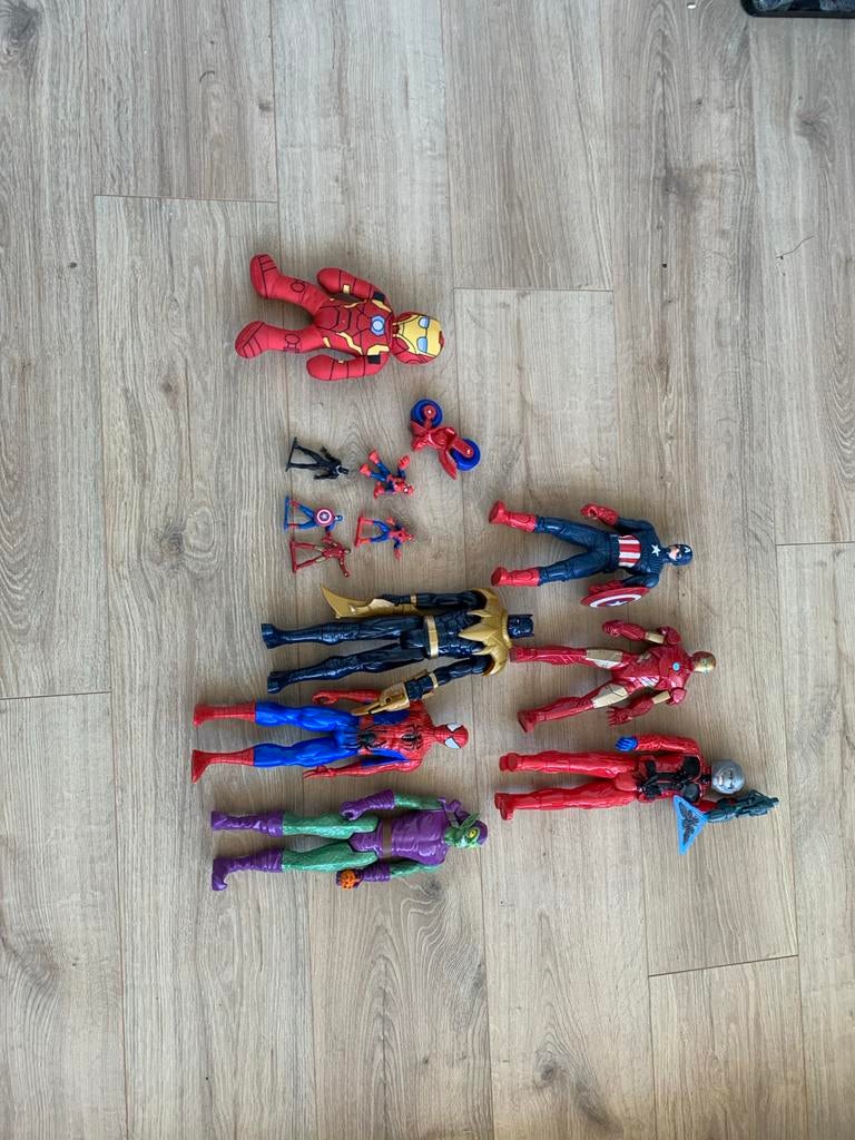 Marvel pakket van poppetjes en 1knuffel, Ophalen of Verzenden, Zo goed als nieuw