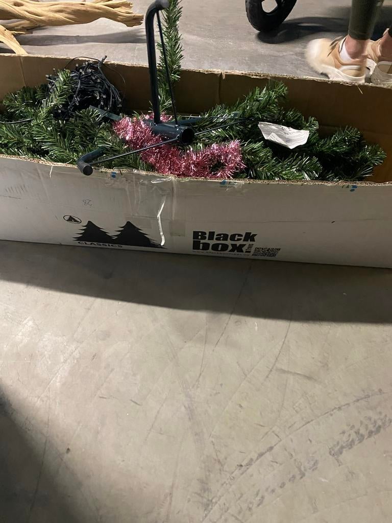 Blackbox kerstboom, Ophalen