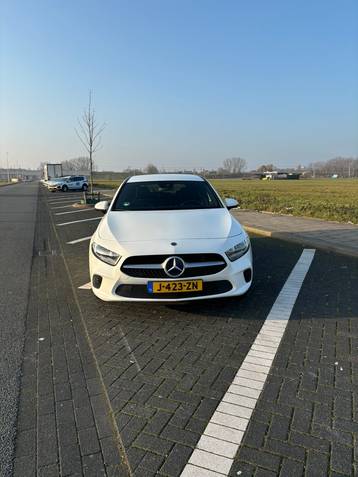 Mercedes-Benz A-Klasse A 220, Wit, 14 km/l, Particulier, 1600 kg
