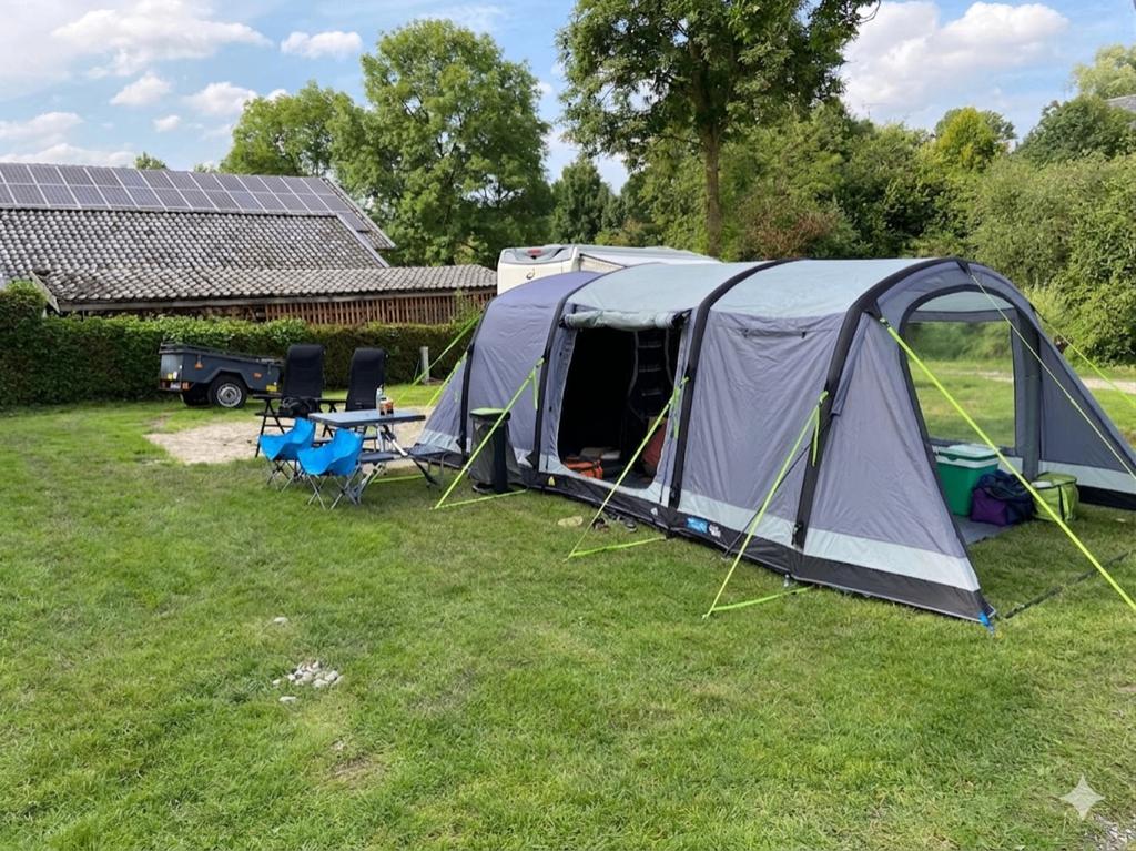Kampa Hayling 4 Air Pro— Opblaastent + extra tenttapijt, Ophalen of Verzenden, Gebruikt, Tot en met 4