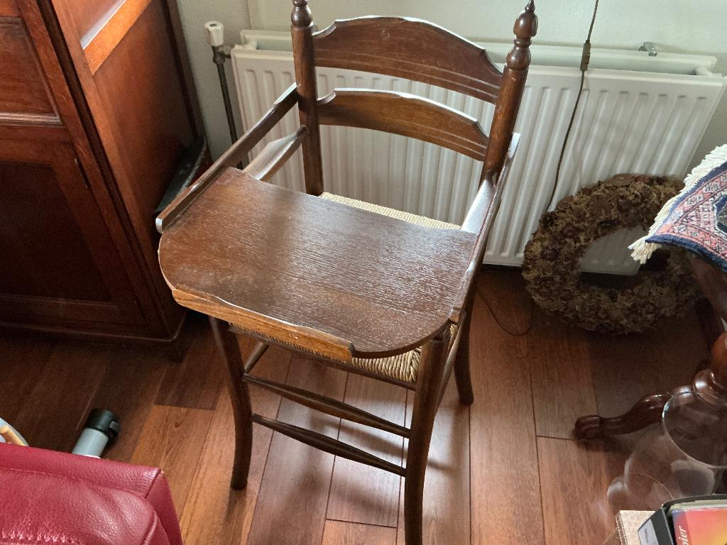 Kinderstoel mooi antiek, Kinderen en Baby's, Kinderstoelen, Ophalen, Gebruikt, Overige typen