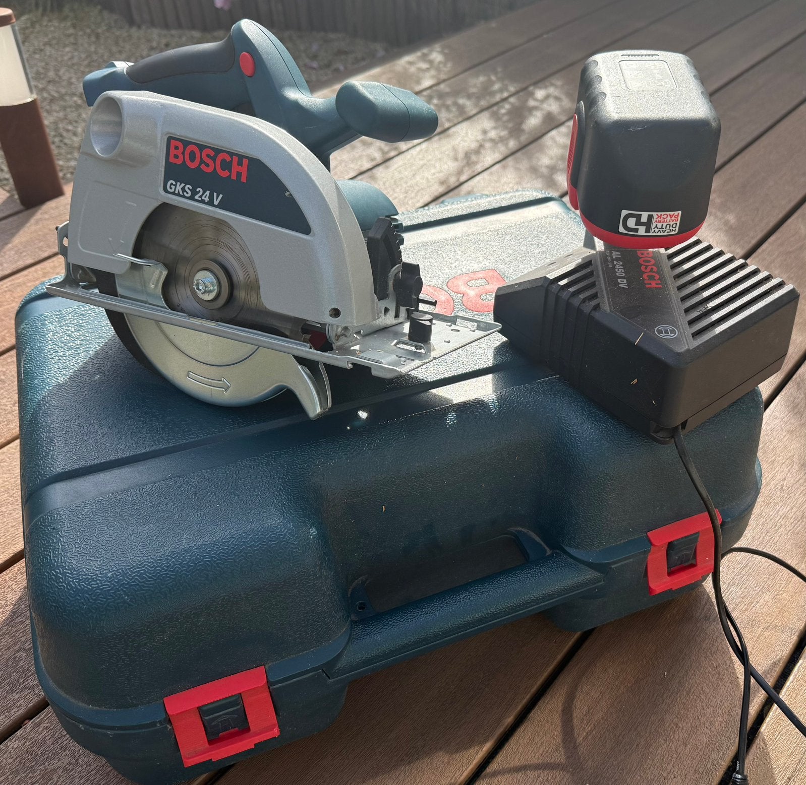 Bosch GKS 24 V  professional cirkelzaag, Ophalen, Cirkelzaag, 70 mm of meer, Zo goed als nieuw