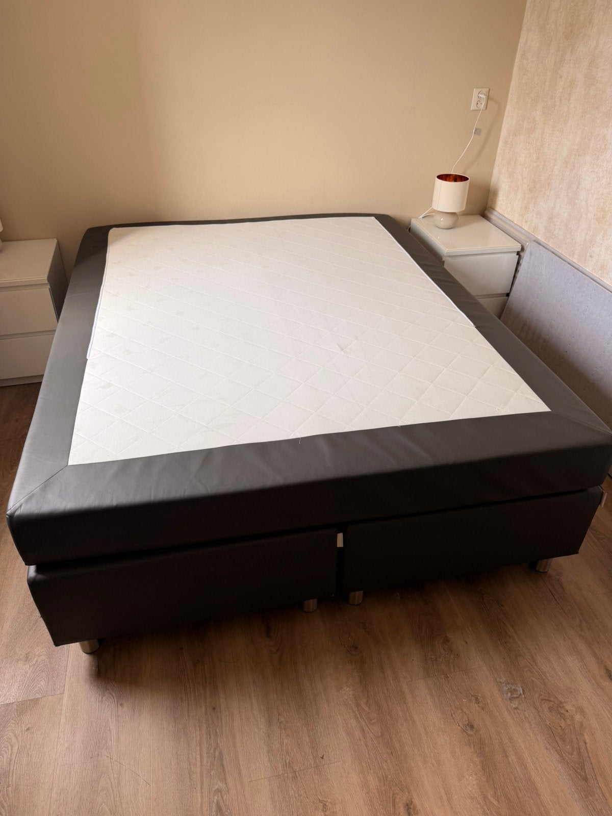 Tweepersoons boxspring met matras 160cm x 200cm, Gebruikt, Ophalen of Verzenden, 100 cm of meer, Matras