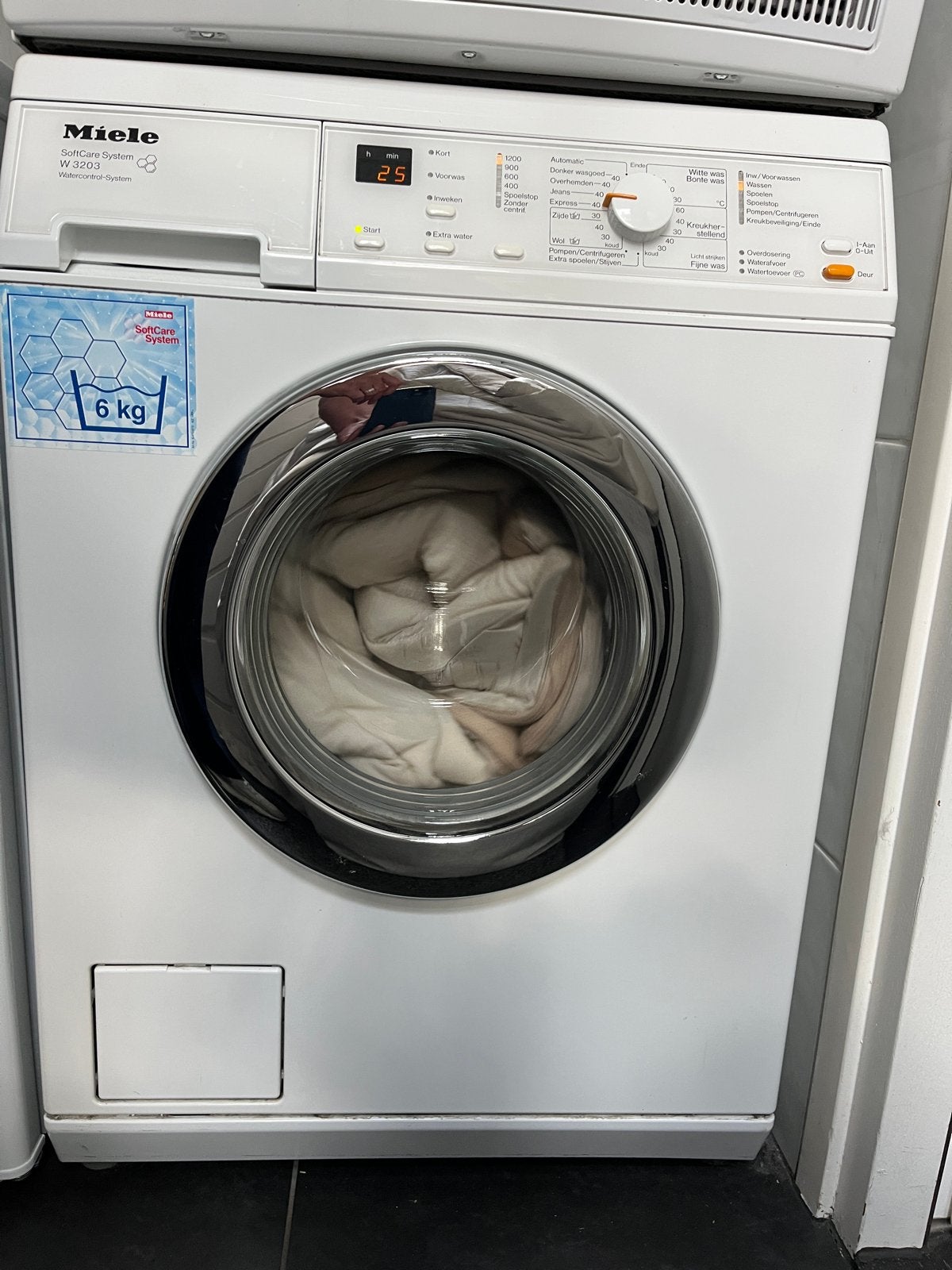 Miele W 3203 SoftCare System Wasmachine 6 kg, Ophalen, 1200 tot 1600 toeren, Gebruikt, 4 tot 6 kg