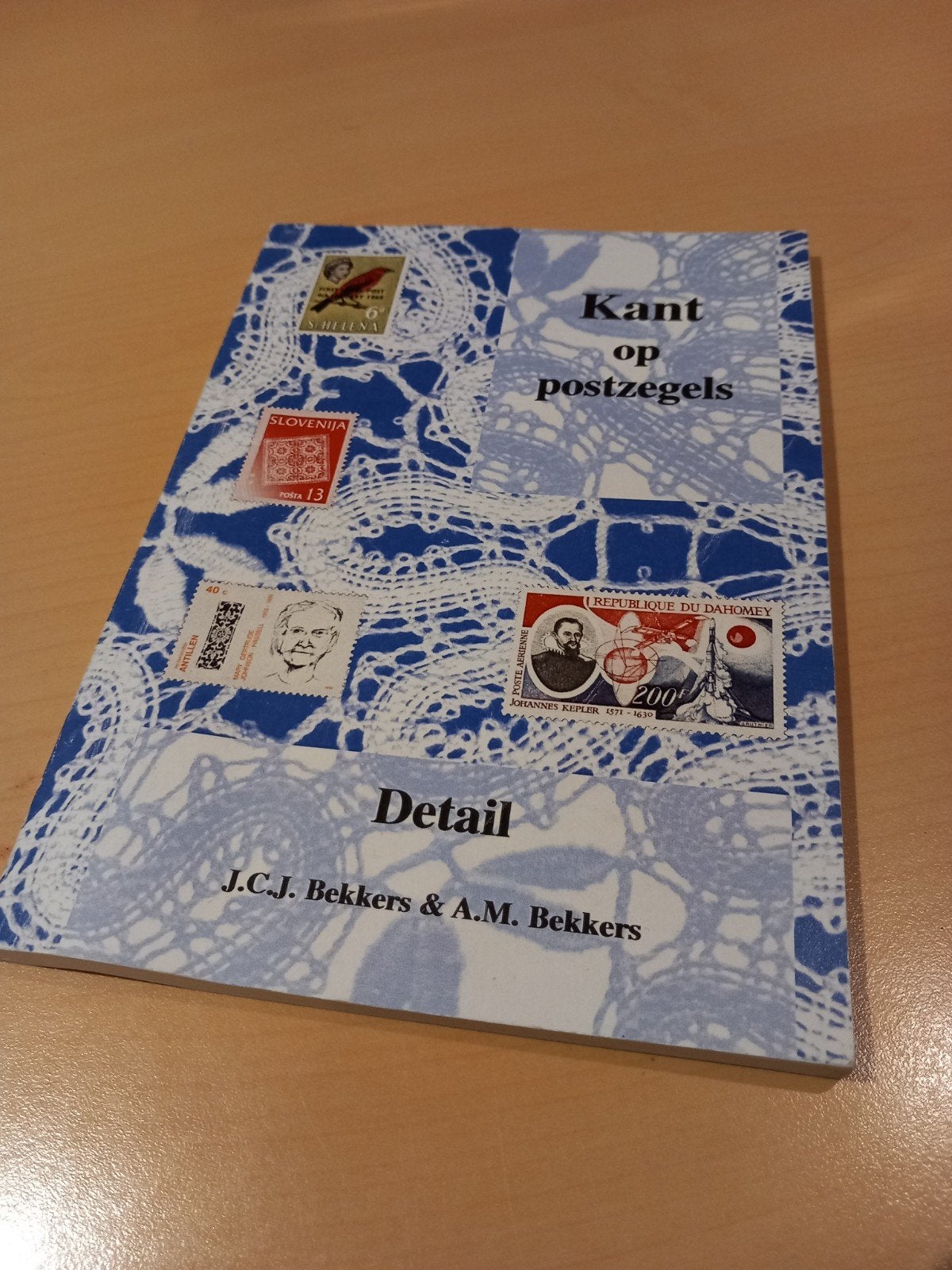 Speciale Thematische Catalogus: Kant op Postzegels, Postzegels en Munten, Ophalen of Verzenden, Catalogus
