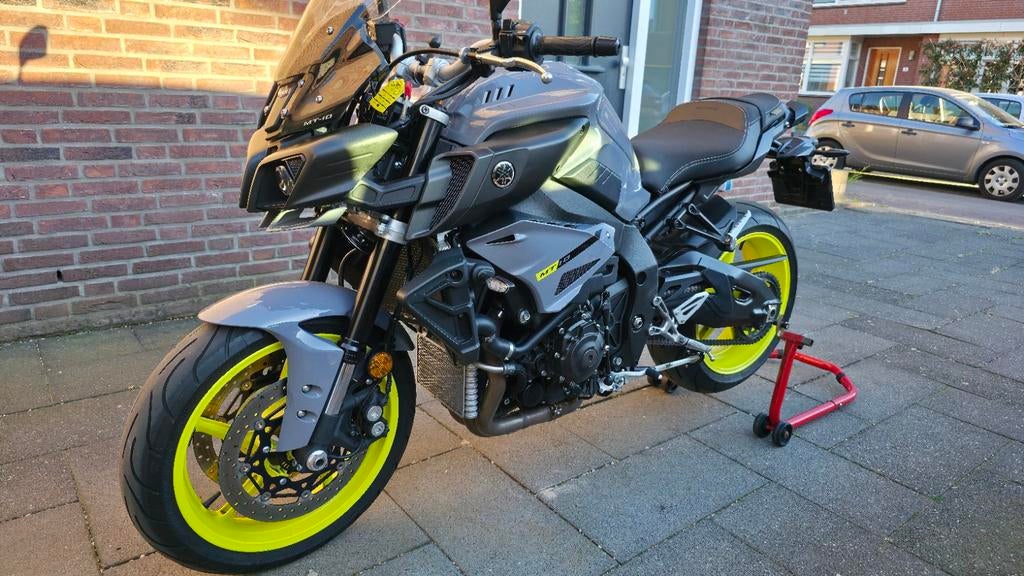 Yamaha MT-10 2018 tuner Pops & bangs knallen 💥, Motoren, 4 cilinders, Motorrijbewijs A, Gebruikt, Particulier