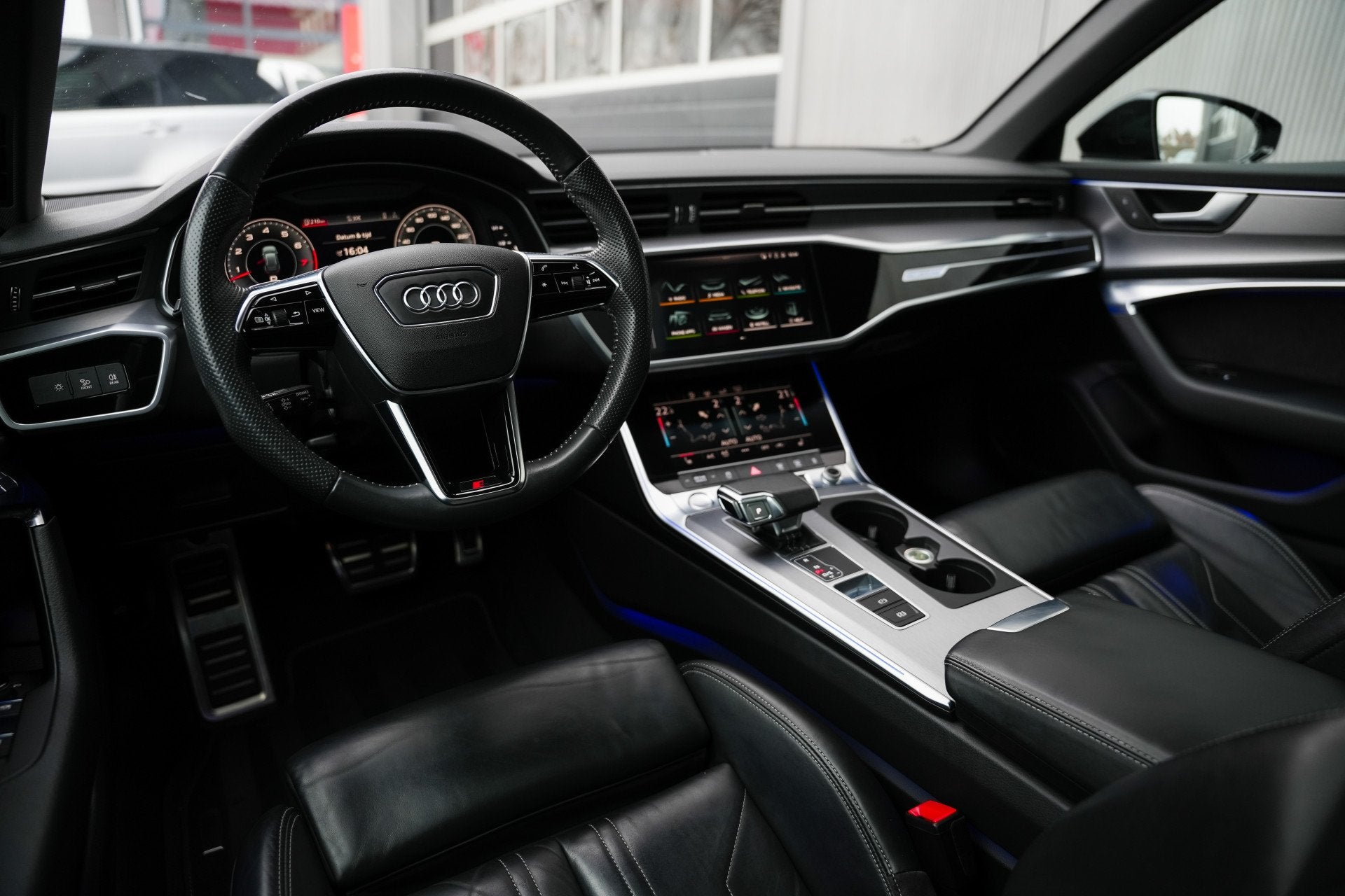 Audi A6 Avant 55 TFSI 340pk V6 Quattro Sport S line Edition, Automaat, Gebruikt, 2995 cc, 2000 kg