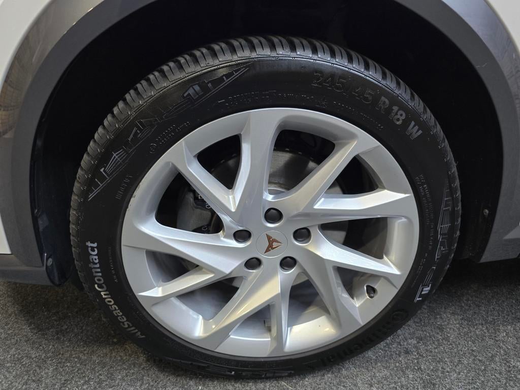 CUPRA Formentor E-Hybride 204 PK Pano Clima Cruise Navi Came, Auto's, Gebruikt, Zwart, 4 cilinders, Formentor
