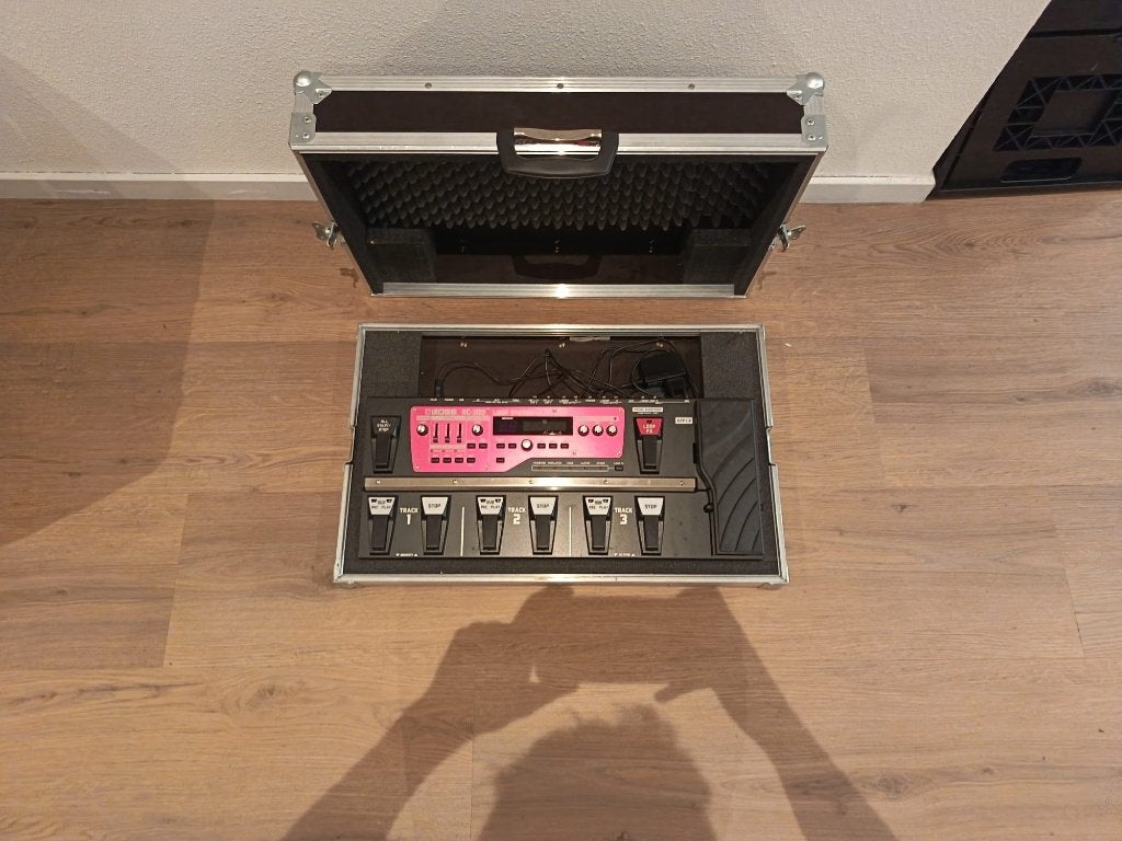 Boss RC-300 Loop Station + hard case, Muziek en Instrumenten, Effecten, Ophalen, Zo goed als nieuw, Multi-effect