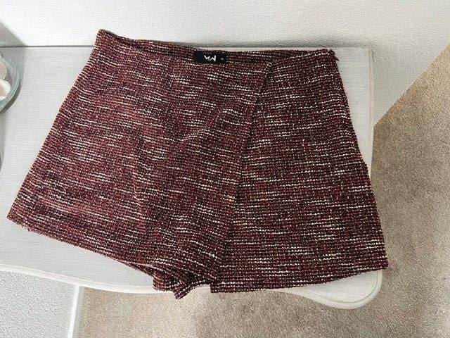 Most Wanted, bordeaux/beige broekrokje met goud draad mt XL, Kleding | Dames, Kort, Maat 46/48 (XL) of groter, Nieuw, Ophalen of Verzenden