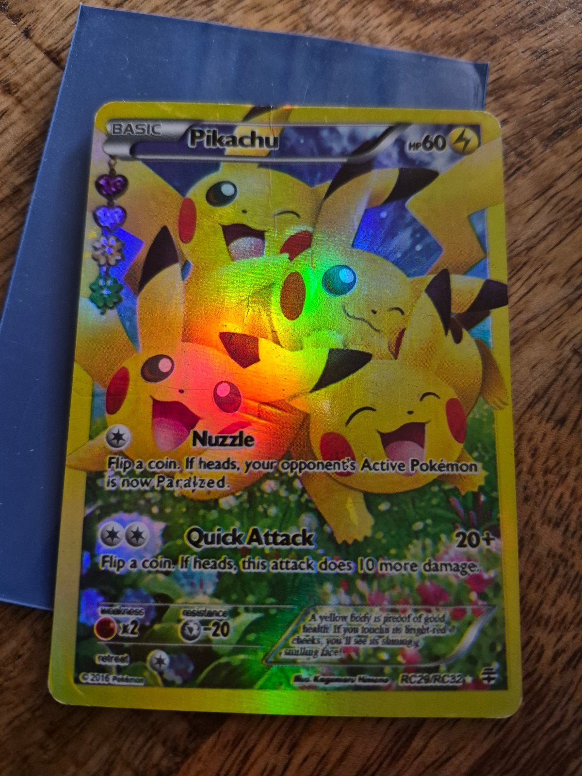 Pikachu RC29/RC32 Pokémon Kaart - Radiant Collection, Hobby en Vrije tijd, Ophalen of Verzenden, Zo goed als nieuw, Losse kaart