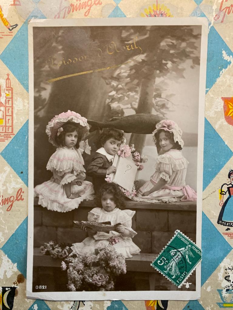 1908 Poisson d’Avril - vier kindjes met vis (EL), Ophalen of Verzenden, Voor 1920, Gelopen, Kinderen