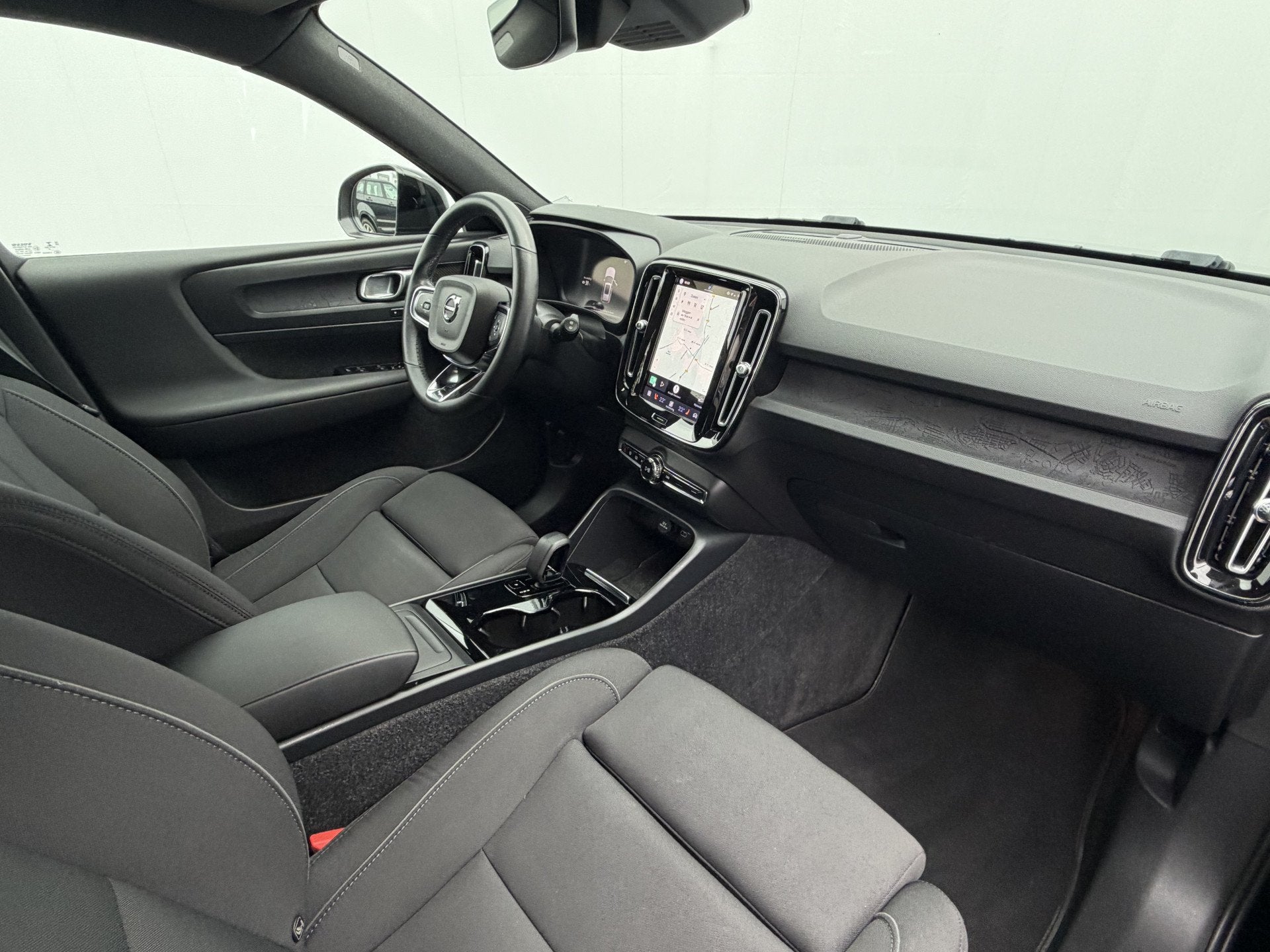 Volvo XC40 Recharge Ultimate 70 kWh Soh 94.5% Pano.dak Har/K, 419 km, Gebruikt, Zwart, Verwarmde buitenspiegels