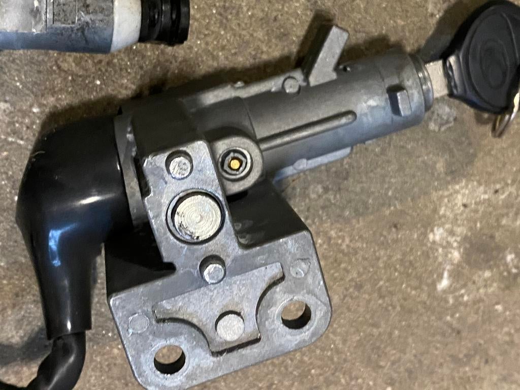 Kymco contactslot (origineel) met een sleutel, Ophalen of Verzenden, Gebruikt, Overige typen, Kymco