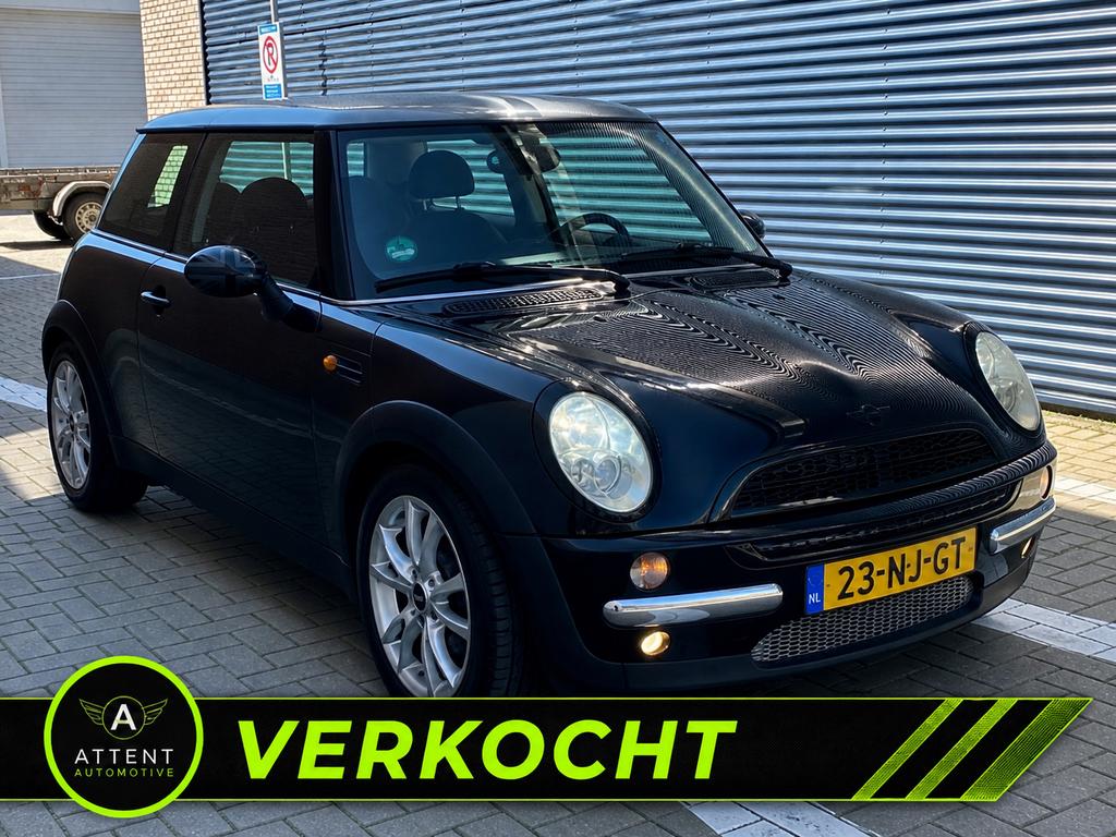 Mini Cooper 1.6 • Airco • Nap • Led • Facelift • Topstaat!, Voorwielaandrijving, 15 km/l, 4 cilinders, 4 stoelen