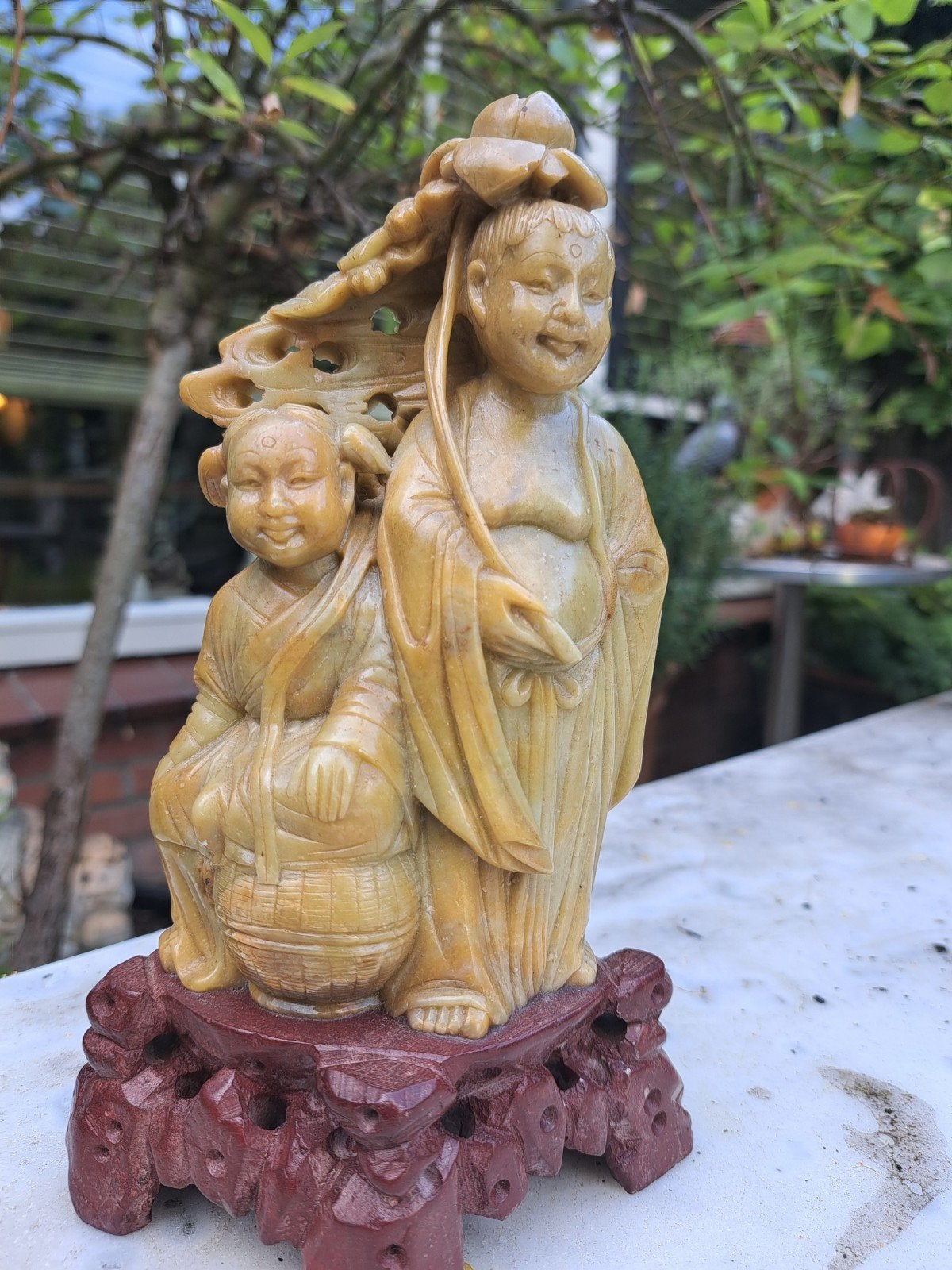 Twee vrouwen onder lotus China sspeksteen snijstuk, Ophalen of Verzenden