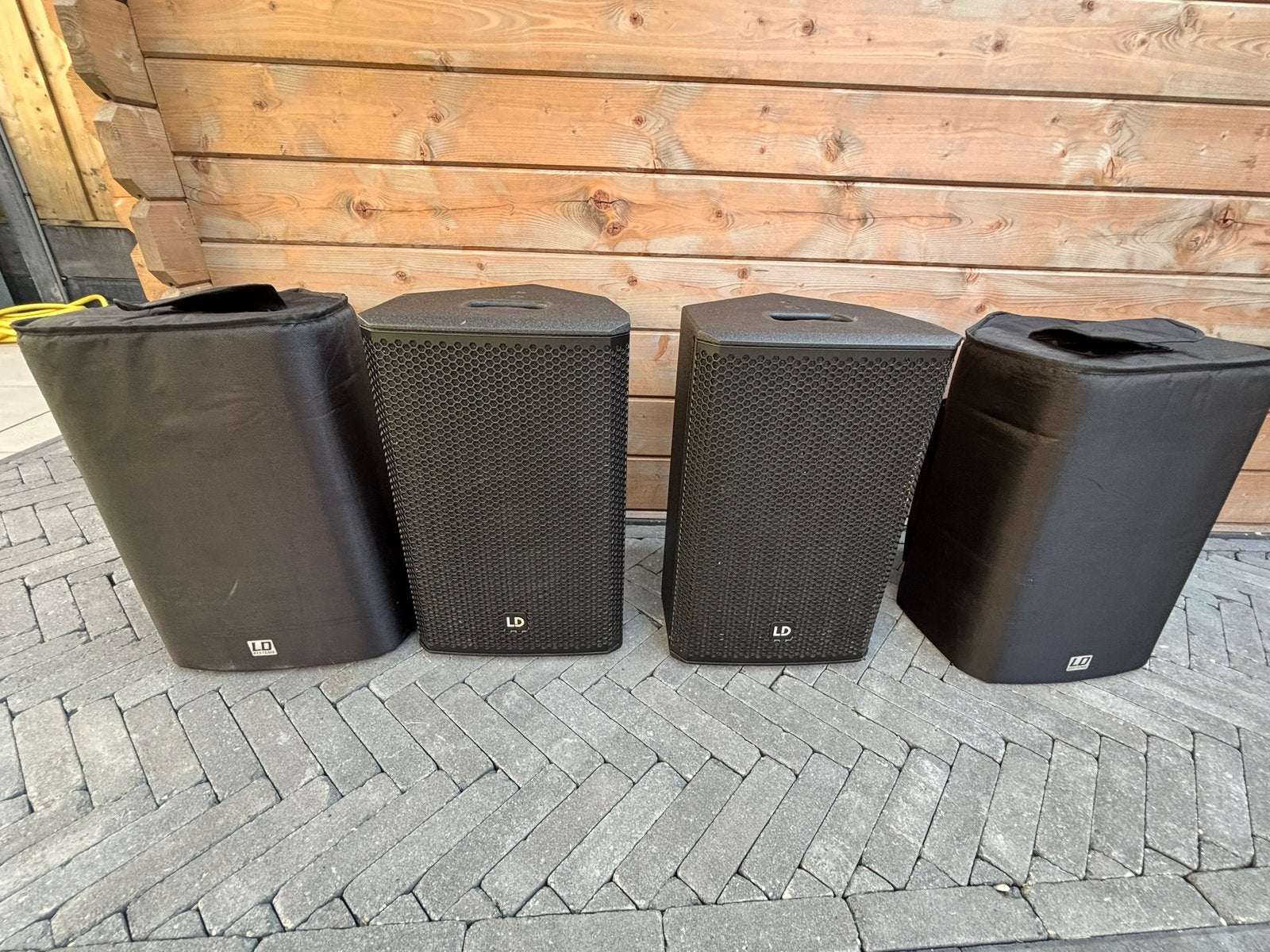 2x LD Stinger 10 A G3 actieve luidsprekers met hoes., Ophalen of Verzenden, Zo goed als nieuw, Center speaker, 150 watt of meer
