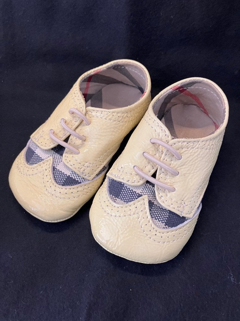 Vintage Burberry baby schoentjes mt 19 nieuw in doos., Schoentjes, Jongetje of Meisje, Nieuw, Ophalen of Verzenden