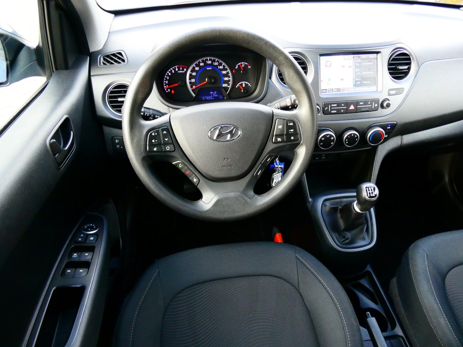 Hyundai I10 1.0i Comfort 2e eig. Airco Cruise Navi 157.000km, Voorwielaandrijving, Stof, Gebruikt, Origineel Nederlands
