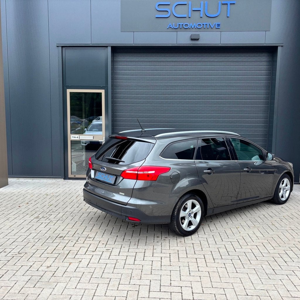 Ford Focus Wagon 125pk Titanium XENON | CLIMA | SONY SOUNDSY, Gebruikt, Zwart, Origineel Nederlands, 3 cilinders
