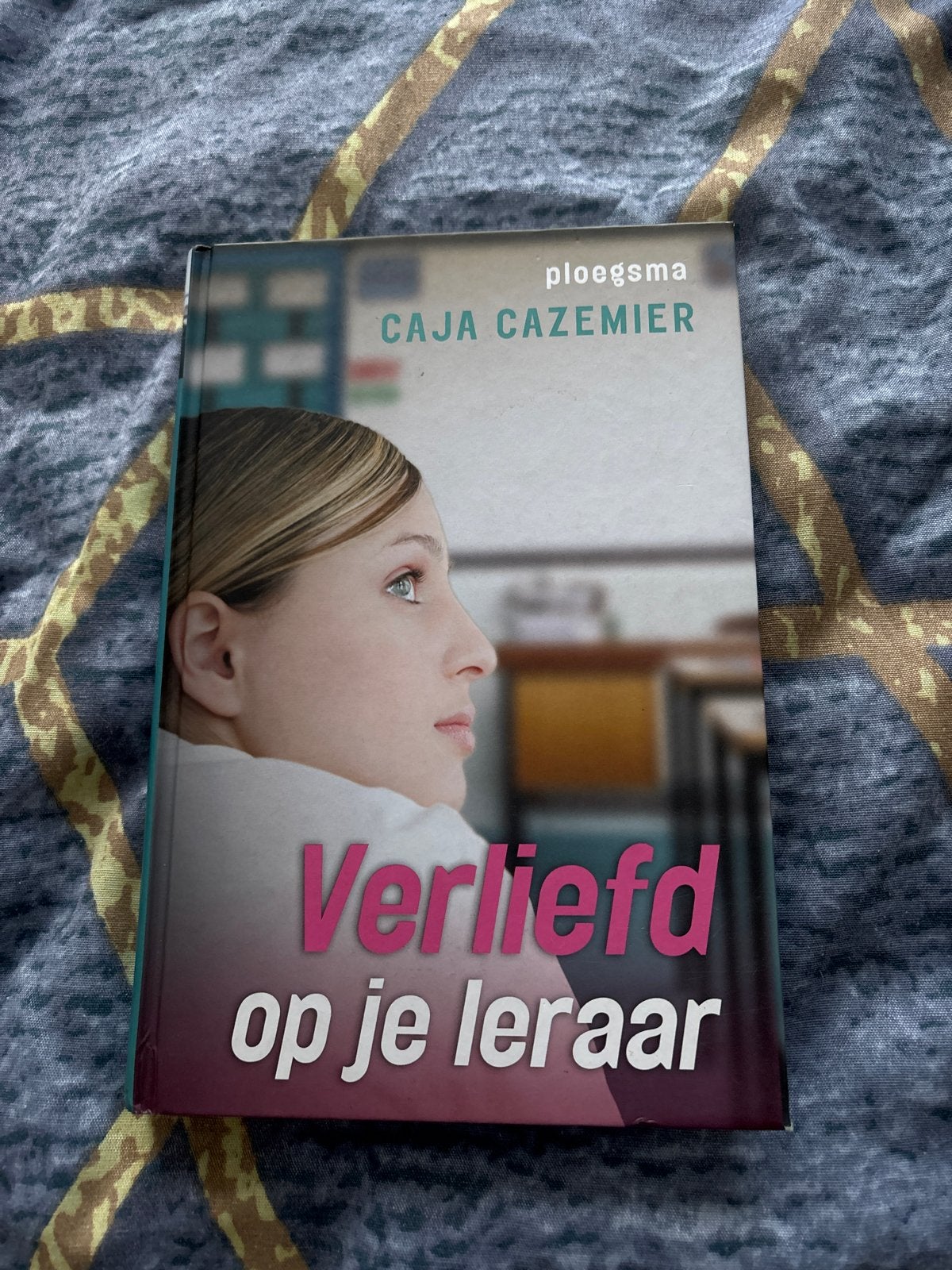 Caja Cazemier - Verliefd op je leraar, Ophalen of Verzenden, Zo goed als nieuw, Caja Cazemier