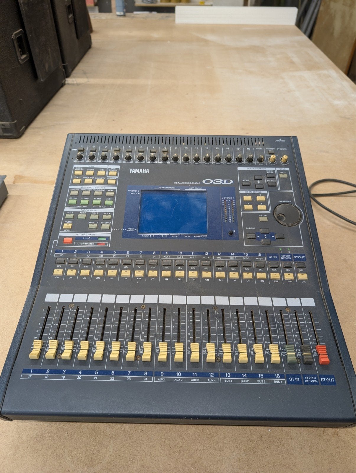 Yamaha O3D Digitale Mengtafel - Compact en Krachtig, Ophalen of Verzenden, Gebruikt, 20 kanalen of meer, Microfooningang