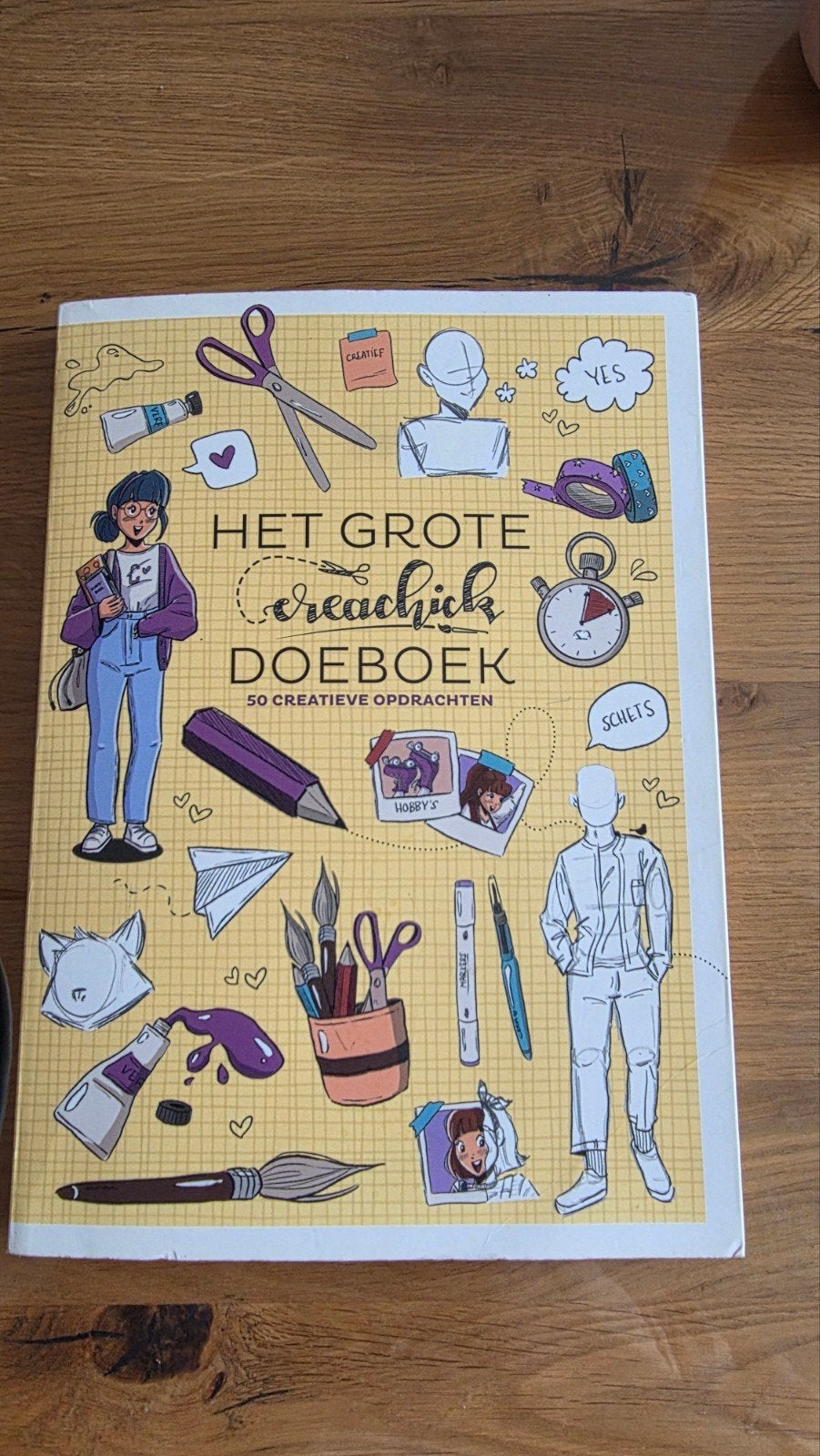 CreaChick – Het Grote Doeboek, Ophalen of Verzenden, Zo goed als nieuw, Knutselen