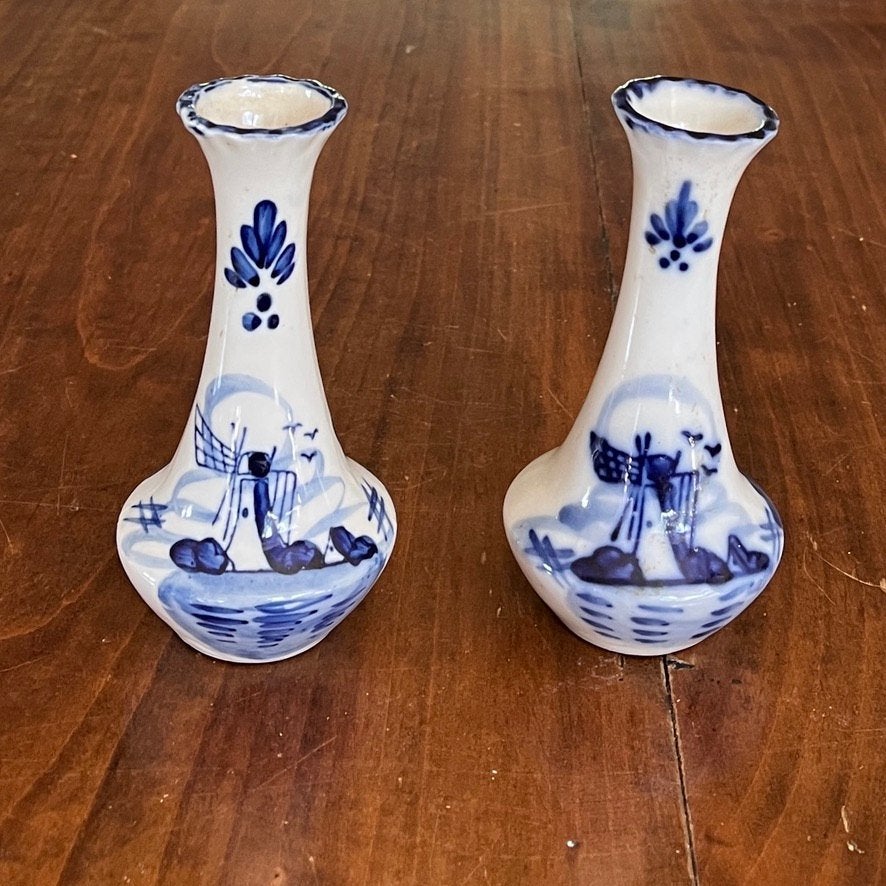 Twee kleine vaasjes, Ophalen of Verzenden