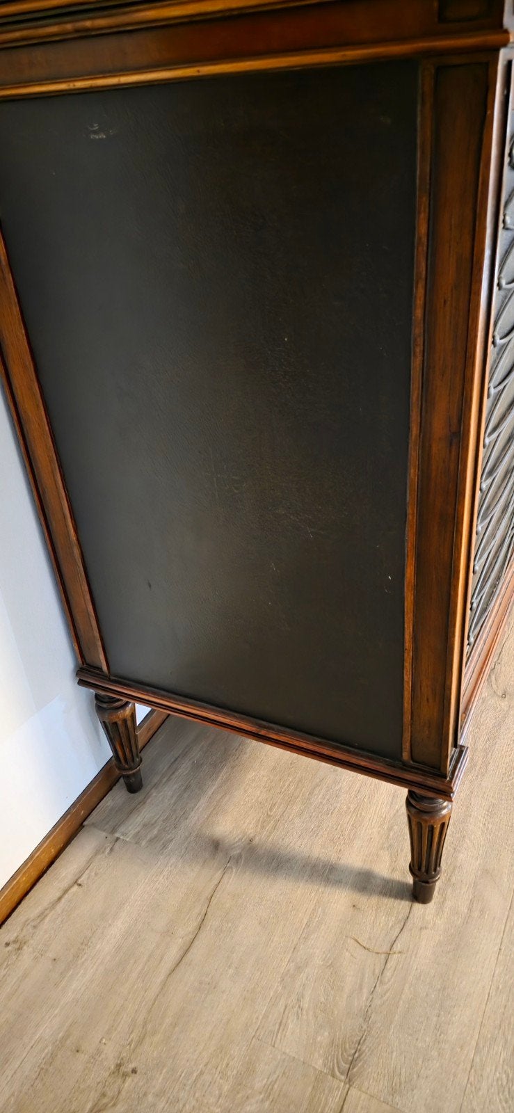 Theodore Alexander Houten handgemaakte oosterse buffet kast, Huis en Inrichting, Ophalen