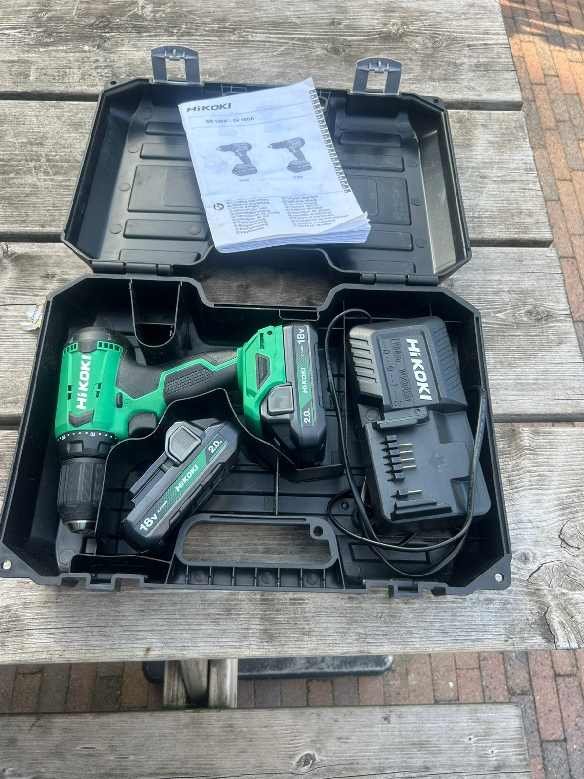 HIKOKI DS 18DA boormachine set, Doe-het-zelf en Verbouw, Gereedschap | Boormachines, Ophalen of Verzenden, Zo goed als nieuw, Boormachine