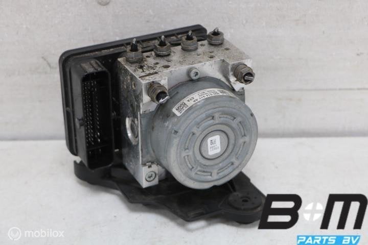 ABS pomp VW Golf 7 3Q0614517AA, Gebruikt
