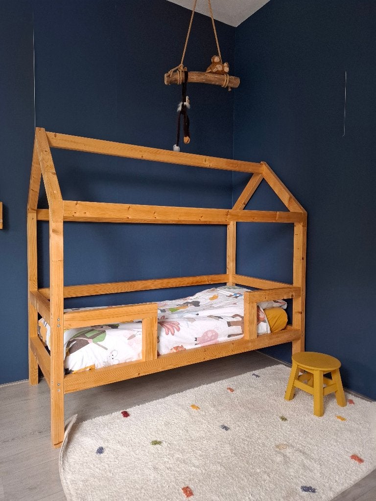 Peuterbed huisje, Ophalen, Gebruikt, 70 tot 85 cm, 140 tot 160 cm