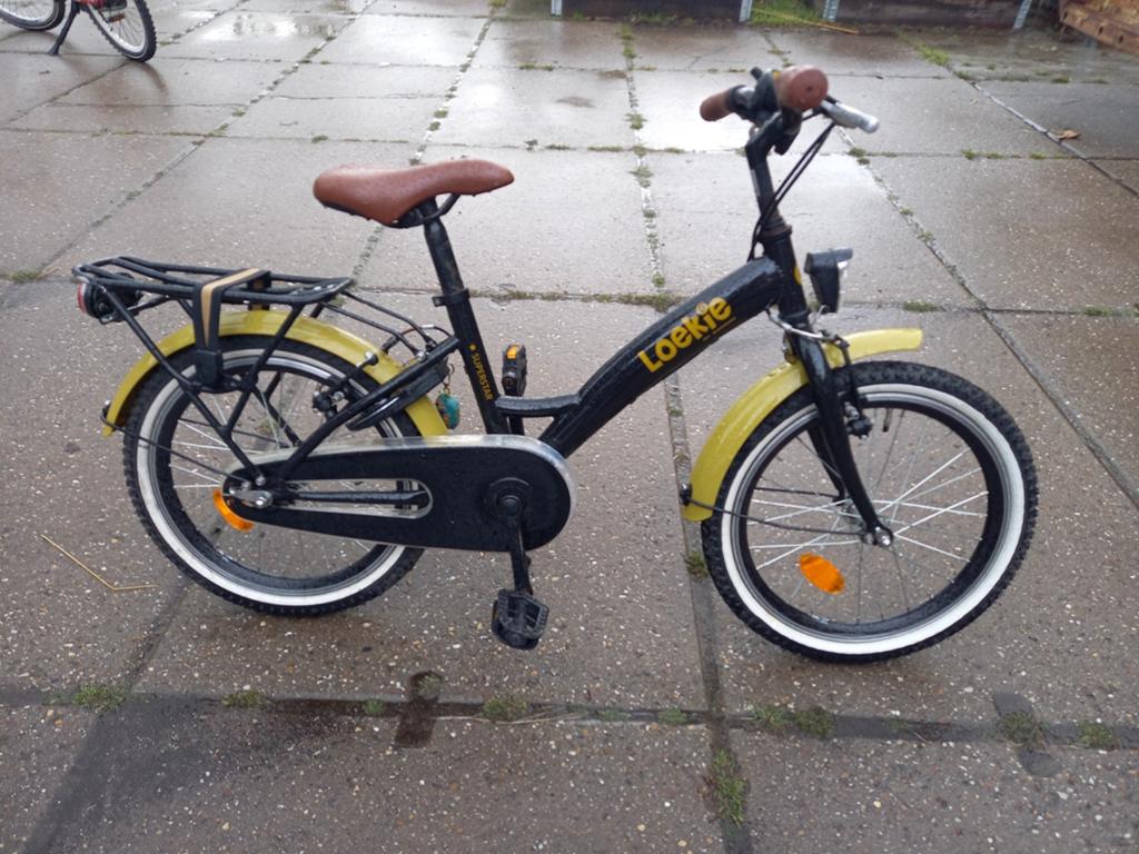 Kinder fiets loekie, Fietsen en Brommers, Fietsen | Kinderfietsjes, Ophalen, Terugtraprem, Loekie, 16 tot 20 inch